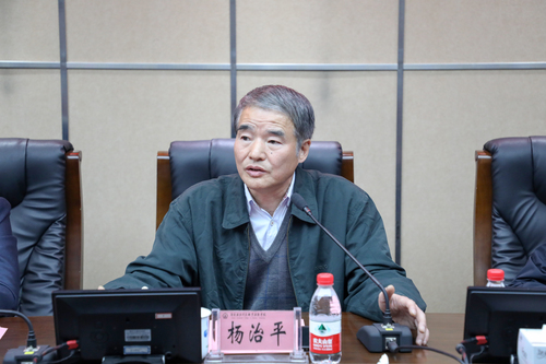 杨治平特写 杨治平特写