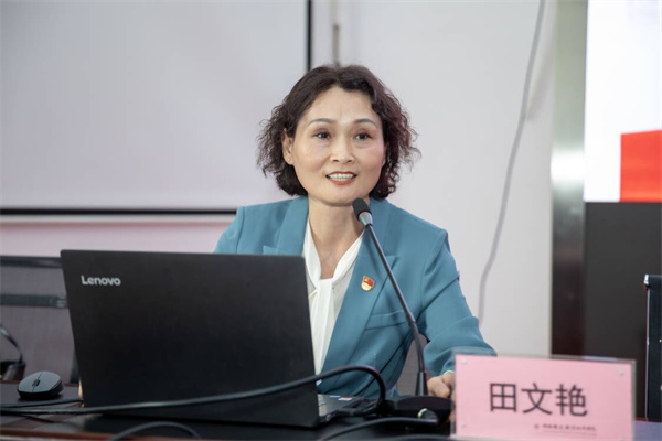F6ABE5DFCC8A8255A943E3E9C5E77AB0_750_750.jpg