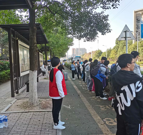图片10 图片10