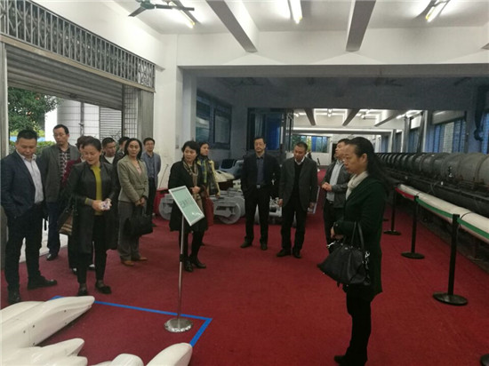 参观中南大学高速列车研究中心4 参观中南大学高速列车研究中心4
