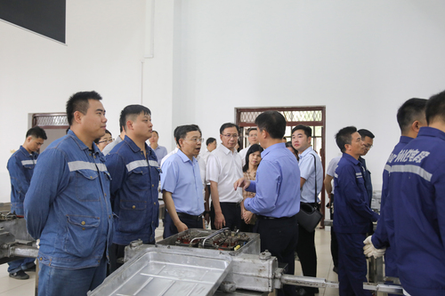参观转辙机实训室 参观转辙机实训室