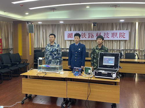 图片1 图片1