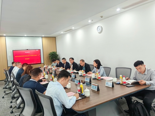 与阳光智维科技股份有限公司进行座谈交流 与阳光智维科技股份有限公司进行座谈交流