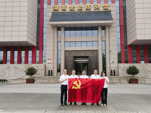图片1 图片1