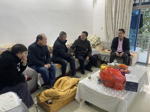 工信学院:家访照片一 工信学院:家访照片一